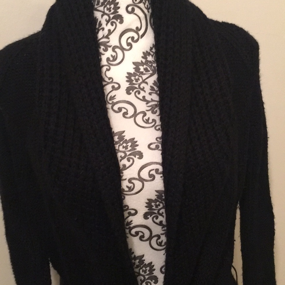 Black cardigan sweater - Picture 2 of 5